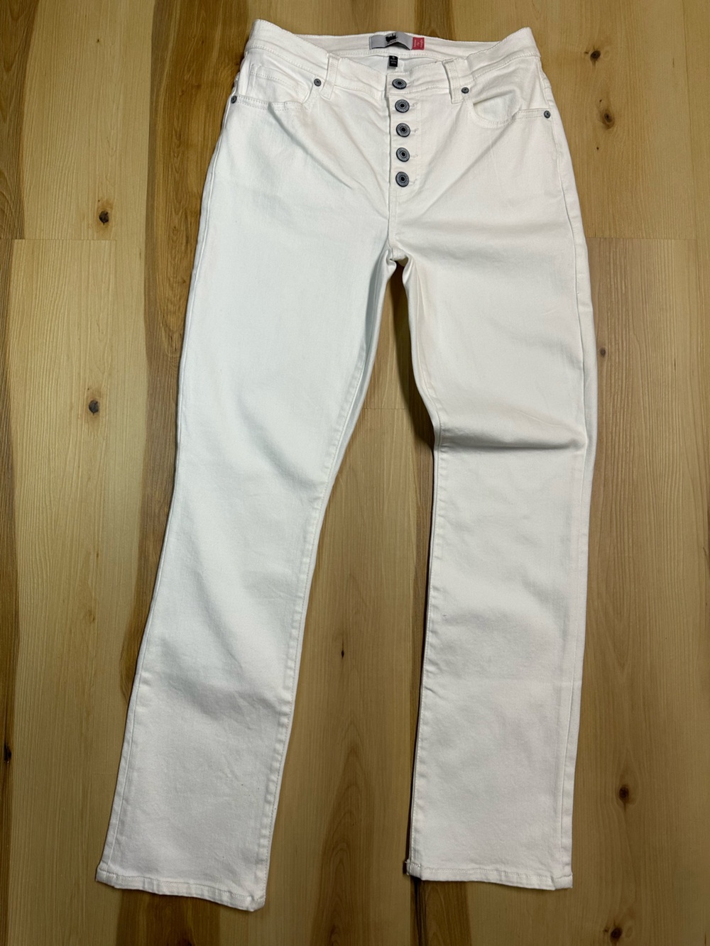 Cabi White Button Fly Straight Leg Jeans Size 6 High Rise Denim Style 6284